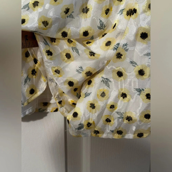 ANTHROPOLOGIE | Hutch | Yellow Motif Ditsy Floral Seaside Romper 4 Halter Shorts - Picture 9 of 16